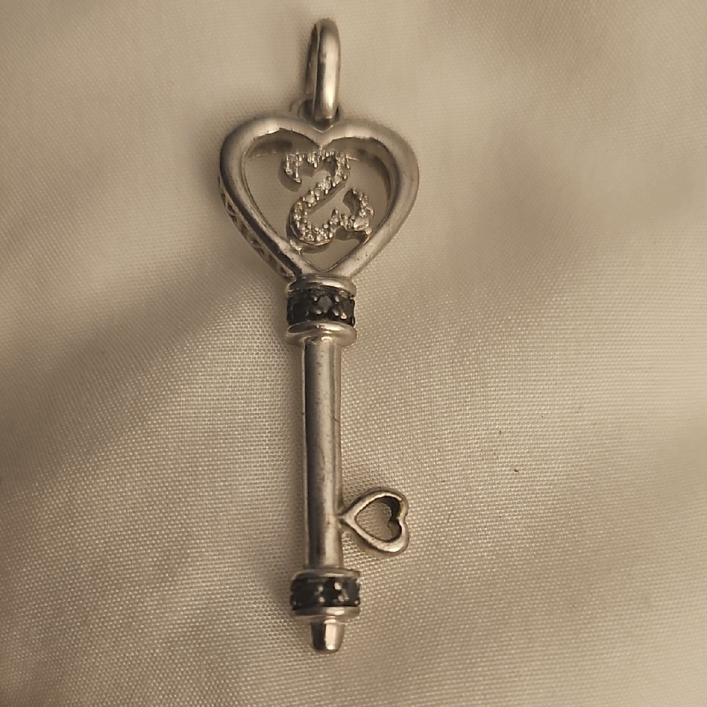 Jane Seymour sterling silver 925 black and white diamond key necklace